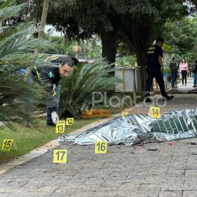 Identificado trio preso suspeito de matar homem com tiros de fuzil em Maringá Foto 19 Fotos de Identificado trio preso suspeito de matar homem com tiros de fuzil em Maringá
