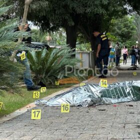 Identificado trio preso suspeito de matar homem com tiros de fuzil em Maringá Foto 7 Fotos de Identificado trio preso suspeito de matar homem com tiros de fuzil em Maringá