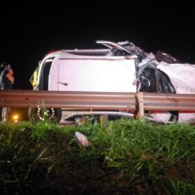 Moça que foi ejetada de veículo em acidente na rodovia BR-376, em Maringá morre no hospital Foto 2 Fotos de Moça que foi ejetada de veículo em acidente na rodovia BR-376, em Maringá morre no hospital