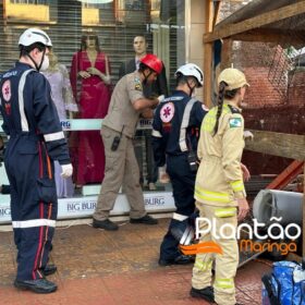 Operário fica soterrado após barranco desmoronar em obra em Maringá Foto 18 Fotos de Operário fica soterrado após barranco desmoronar em obra em Maringá