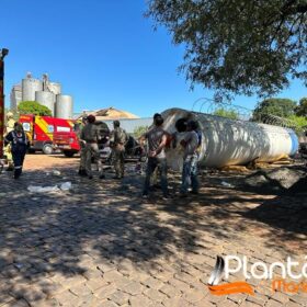 Pintores são intoxicados por tinta dentro de caixa d'água em Maringá Foto 2 Fotos de Pintores são intoxicados por tinta dentro de caixa d'água em Maringá