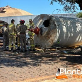 Pintores são intoxicados por tinta dentro de caixa d'água em Maringá Foto 9 Fotos de Pintores são intoxicados por tinta dentro de caixa d'água em Maringá