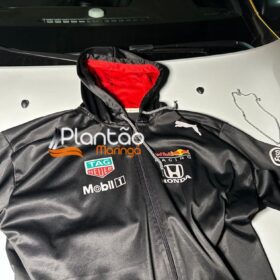 Suspeito de matar jovem a pedradas em Sarandi, é preso ao passar na frente do velório com a blusa e uma corrente da vítima Foto 3 Fotos de Suspeito de matar jovem a pedradas em Sarandi, é preso ao passar na frente do velório com a blusa e uma corrente da vítima