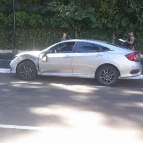 Adolescente conduzindo carro, se envolve em acidente na Zona 2, de Maringá Foto 7 Fotos de Adolescente conduzindo carro, se envolve em acidente na Zona 2, de Maringá