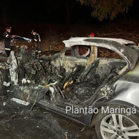 Carro explode após batida e motorista morre carbonizado em Maringá Foto 12 Fotos de Carro explode após batida e motorista morre carbonizado em Maringá