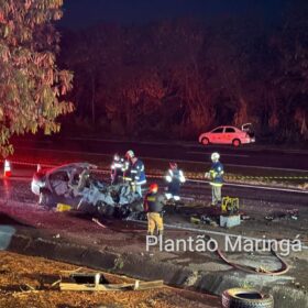 Carro explode após batida e motorista morre carbonizado em Maringá Foto 14 Fotos de Carro explode após batida e motorista morre carbonizado em Maringá