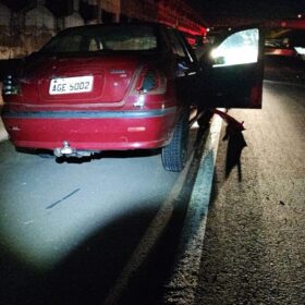 Condutor morre após ser ejetado de veículo durante capotamento em Mandaguaçu Foto 5 Fotos de Condutor morre após ser ejetado de veículo durante capotamento em Mandaguaçu
