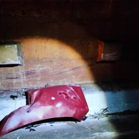 Condutor morre após ser ejetado de veículo durante capotamento em Mandaguaçu Foto 6 Fotos de Condutor morre após ser ejetado de veículo durante capotamento em Mandaguaçu
