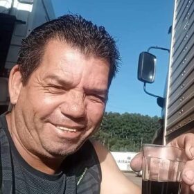 Condutor morre após ser ejetado de veículo durante capotamento em Mandaguaçu Foto 8 Fotos de Condutor morre após ser ejetado de veículo durante capotamento em Mandaguaçu