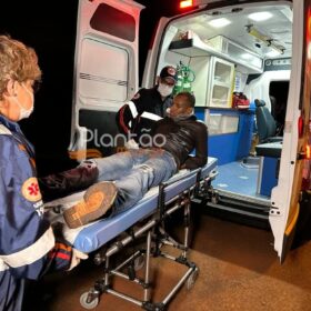 Homem com mandado de prisão em aberto é baleado e preso após atacar e tentar tomar arma de policial feminina em Maringá Foto 2 Fotos de Homem com mandado de prisão em aberto é baleado e preso após atacar e tentar tomar arma de policial feminina em Maringá
