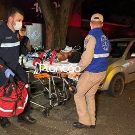 Homem é socorrido em estado grave após ser esfaqueado em Maringá Foto 3 Fotos de Homem é socorrido em estado grave após ser esfaqueado em Maringá
