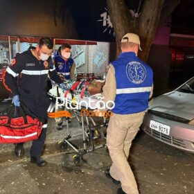 Homem é socorrido em estado grave após ser esfaqueado em Maringá Foto 5 Fotos de Homem é socorrido em estado grave após ser esfaqueado em Maringá