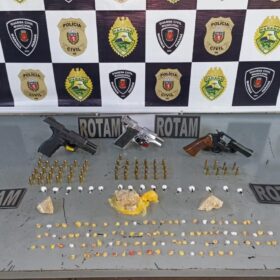 Irmãos gêmeos são presos com drogas e armas em Maringá Foto 4 Fotos de Irmãos gêmeos são presos com drogas e armas em Maringá