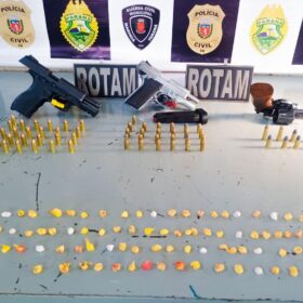 Irmãos gêmeos são presos com drogas e armas em Maringá Foto 7 Fotos de Irmãos gêmeos são presos com drogas e armas em Maringá