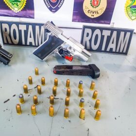 Irmãos gêmeos são presos com drogas e armas em Maringá Foto 8 Fotos de Irmãos gêmeos são presos com drogas e armas em Maringá
