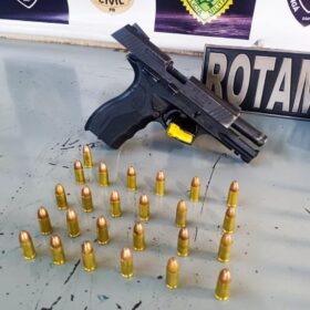 Irmãos gêmeos são presos com drogas e armas em Maringá Foto 10 Fotos de Irmãos gêmeos são presos com drogas e armas em Maringá