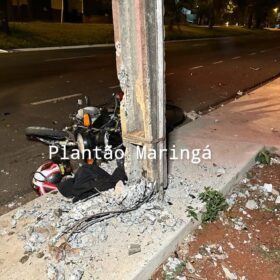 Morre no hospital moça que bateu moto contra poste em Maringá Foto 14 Fotos de Morre no hospital moça que bateu moto contra poste em Maringá