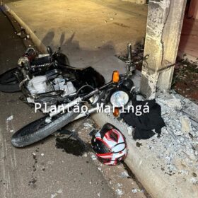 Moça de 27 anos é intubada após bater moto contra poste em Maringá Foto 6 Fotos de Moça de 27 anos é intubada após bater moto contra poste em Maringá