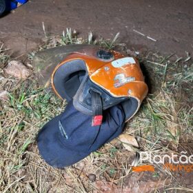 Motociclista sofre ferimentos graves após bater na traseira de carreta em Maringá Foto 10 Fotos de Motociclista sofre ferimentos graves após bater na traseira de carreta em Maringá
