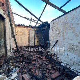 Mulher morre carbonizada após incêndio em residência Foto 7 Fotos de Mulher morre carbonizada após incêndio em residência