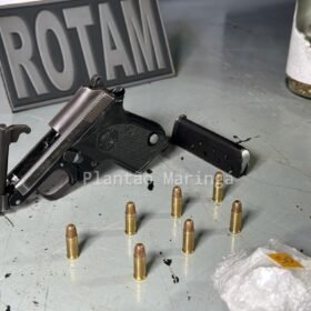 Traficante é preso com pistola e cocaína após ameaçar motorista em briga de trânsito em Maringá Foto 1 Fotos de Traficante é preso com pistola e cocaína após ameaçar motorista em briga de trânsito em Maringá