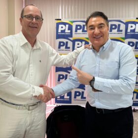 Delegado Jacovós e Deputado Giacobo promovem Encontro Regional do PL em Maringá Foto 13 Fotos de Delegado Jacovós e Deputado Giacobo promovem Encontro Regional do PL em Maringá