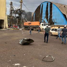 Explosão deixa vários mortos dentro de cooperativa no Paraná Foto 10 Fotos de Explosão deixa vários mortos dentro de cooperativa no Paraná