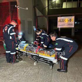 Homem é socorrido em estado grave após ser esfaqueado no centro de Maringá Foto 14 Fotos de Homem é socorrido em estado grave após ser esfaqueado no centro de Maringá