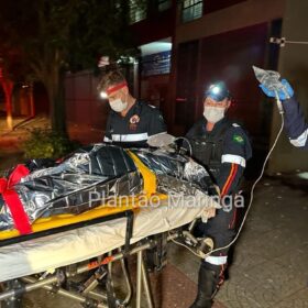 Homem é socorrido em estado grave após ser esfaqueado no centro de Maringá Foto 9 Fotos de Homem é socorrido em estado grave após ser esfaqueado no centro de Maringá