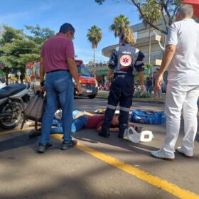Mulher é atropelada em cima da faixa de pedestre em Maringá; Vídeo Foto 2 Fotos de Mulher é atropelada em cima da faixa de pedestre em Maringá; Vídeo