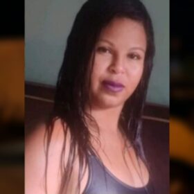Homem que matou ex-mulher com 20 facadas e esfaqueou o filho de 2 anos presta depoimento Foto 2 Fotos de Homem que matou ex-mulher com 20 facadas e esfaqueou o filho de 2 anos presta depoimento
