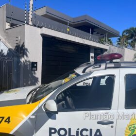 Mulher é rendida por criminosos armados durante tentativa de roubo a residência em Maringá Foto 6 Fotos de Mulher é rendida por criminosos armados durante tentativa de roubo a residência em Maringá