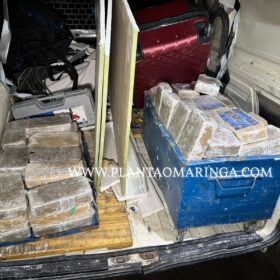 Polícia Rodoviária Federal apreende mais de 15 milhões em cocaína na região de Maringá Foto 2 Fotos de Polícia Rodoviária Federal apreende mais de 15 milhões em cocaína na região de Maringá