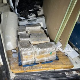 Polícia Rodoviária Federal apreende mais de 15 milhões em cocaína na região de Maringá Foto 11 Fotos de Polícia Rodoviária Federal apreende mais de 15 milhões em cocaína na região de Maringá