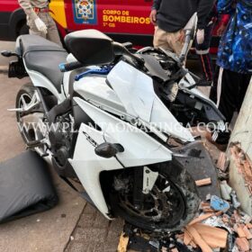 VÍDEO: Motociclista sofre ferimentos após acidente impressionante em Sarandi Foto 5 Fotos de VÍDEO: Motociclista sofre ferimentos após acidente impressionante em Sarandi