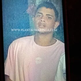 Após comemorar o aniversário do irmão, jovem tem casa invadida e é executado a tiros em Sarandi Foto 1 Fotos de Após comemorar o aniversário do irmão, jovem tem casa invadida e é executado a tiros em Sarandi
