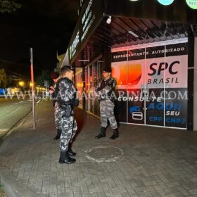 Marido de mulher que morreu em acidente em Sarandi, se apresenta e assume atirou no causador do acidente Foto 9 Fotos de Marido de mulher que morreu em acidente em Sarandi, se apresenta e assume atirou no causador do acidente