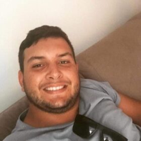 Carro fica destruído e jovem morre após capotamento Foto 2 Fotos de Carro fica destruído e jovem morre após capotamento
