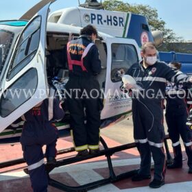 Carro vai parar embaixo de carreta após colisão e deixa uma pessoa em estado gravíssimo Foto 3 Fotos de Carro vai parar embaixo de carreta após colisão e deixa uma pessoa em estado gravíssimo