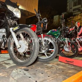 Homem armado abandona carro e namorada ao tentar fugir de Blitz em Maringá Foto 7 Fotos de Homem armado abandona carro e namorada ao tentar fugir de Blitz em Maringá