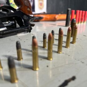 Homem é preso pela Rotam com quatro armas de fogo em Maringá Foto 9 Fotos de Homem é preso pela Rotam com quatro armas de fogo em Maringá
