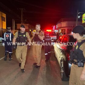 Homem leva facada no peito e é socorrido com ferimentos graves em Sarandi Foto 4 Fotos de Homem leva facada no peito e é socorrido com ferimentos graves em Sarandi