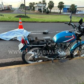 Jovem morre após bater moto na lateral de caminhão em Maringá Foto 11 Fotos de Jovem morre após bater moto na lateral de caminhão em Maringá