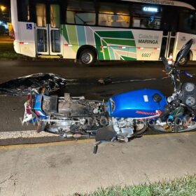 Jovem morre após bater moto na lateral de caminhão em Maringá Foto 3 Fotos de Jovem morre após bater moto na lateral de caminhão em Maringá