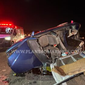 Motorista dirige pela contramão e provoca acidente em Maringá Foto 3 Fotos de Motorista dirige pela contramão e provoca acidente em Maringá