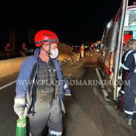 Motorista dirige pela contramão e provoca acidente em Maringá Foto 5 Fotos de Motorista dirige pela contramão e provoca acidente em Maringá