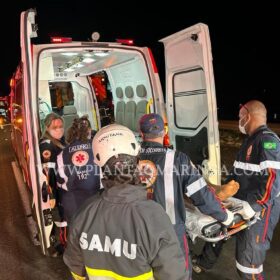Motorista dirige pela contramão e provoca acidente em Maringá Foto 8 Fotos de Motorista dirige pela contramão e provoca acidente em Maringá