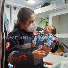 Recém-nascido engasga com leite materno e é salvo por Policial Militar em Sarandi Foto 1 Fotos de Recém-nascido engasga com leite materno e é salvo por Policial Militar em Sarandi