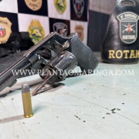 Rotam recupera moto roubada, apreende arma e prende dois suspeitos após roubo em Maringá Foto 5 Fotos de Rotam recupera moto roubada, apreende arma e prende dois suspeitos após roubo em Maringá