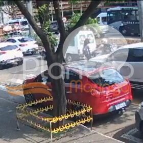 Vídeo: Adolescente é atropelada em cima da faixa de pedestres em Maringá Foto 1 Fotos de Vídeo: Adolescente é atropelada em cima da faixa de pedestres em Maringá